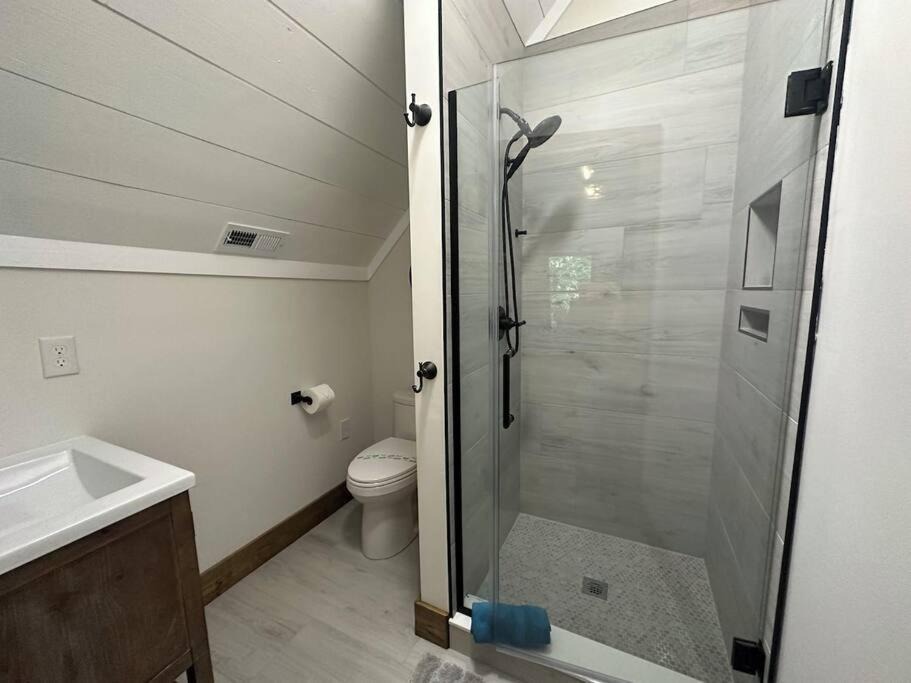Photo of Bathroom in Manson