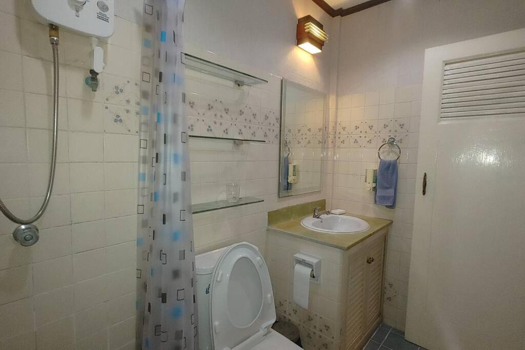 Photo of Bathroom in Ratchadaphisek