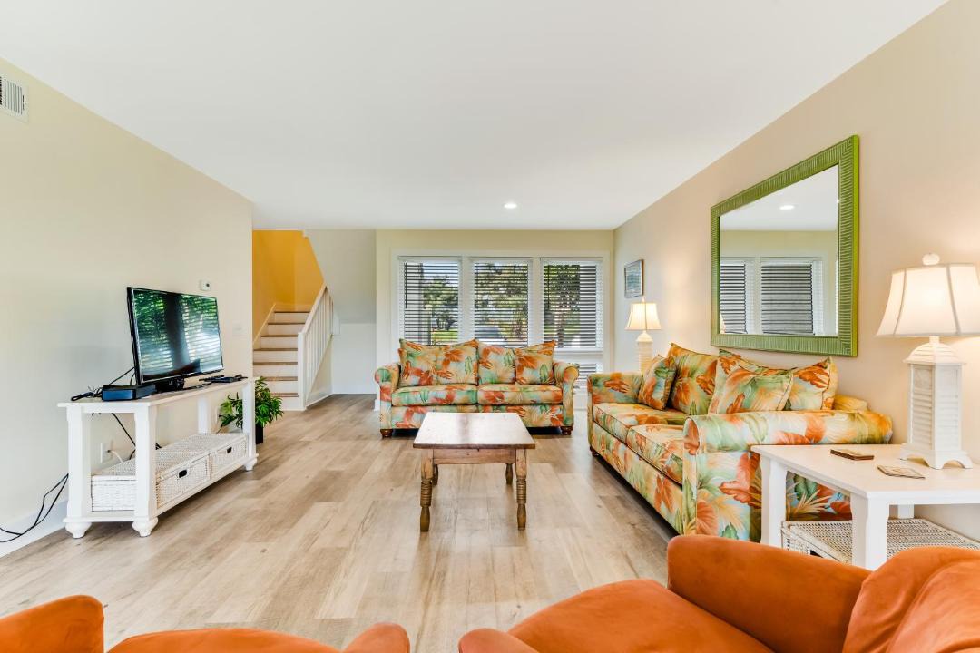 Photo of Livingroom in Upper Grand Lagoon