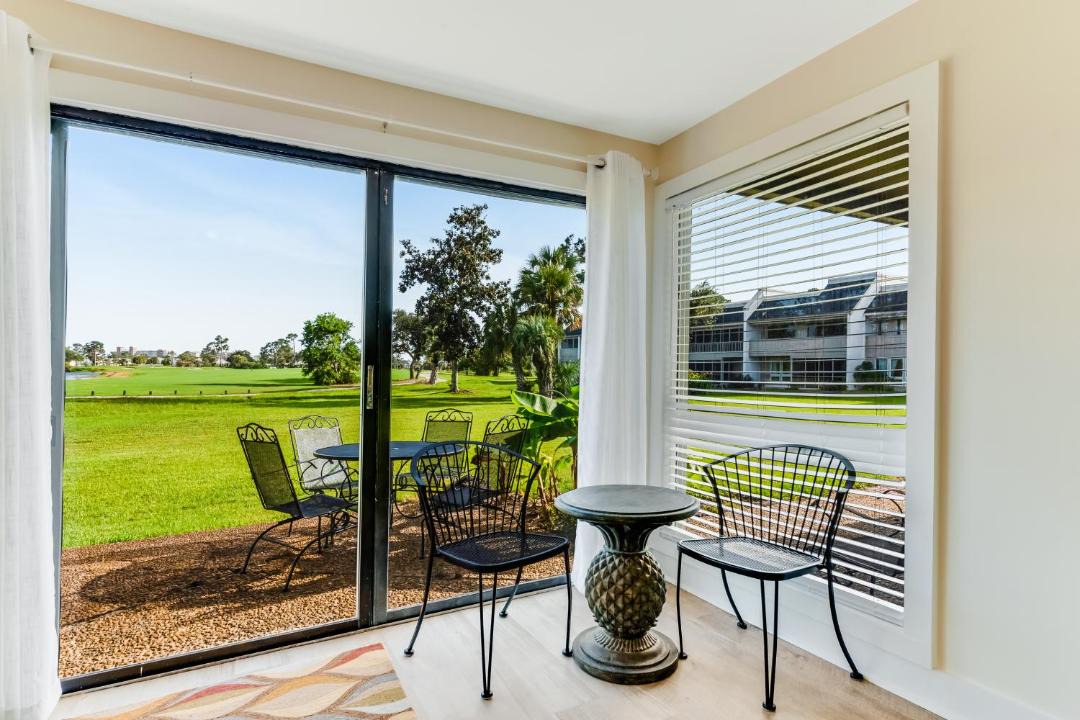 Photo of Patio Balcony in Upper Grand Lagoon
