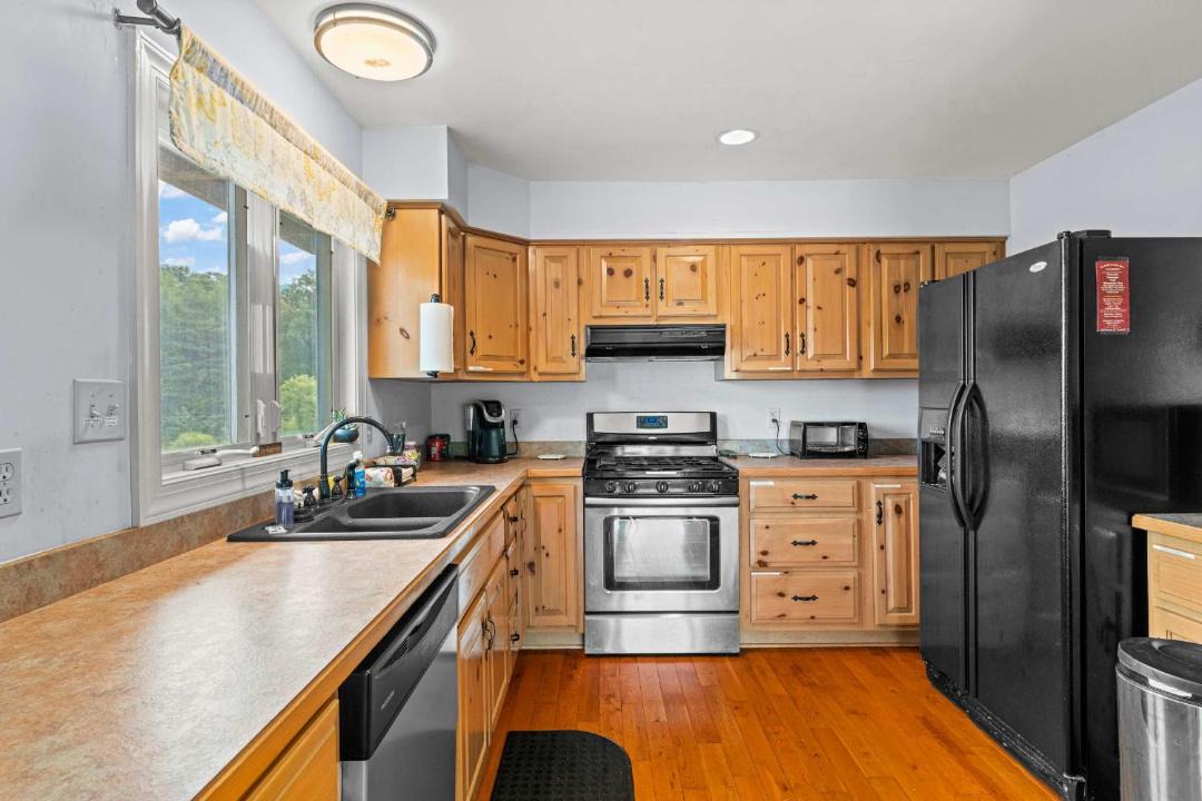 Photo of Kitchen in Etlan