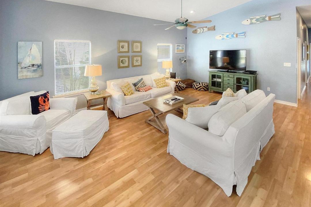 Photo of Livingroom in Sugarwood Beach