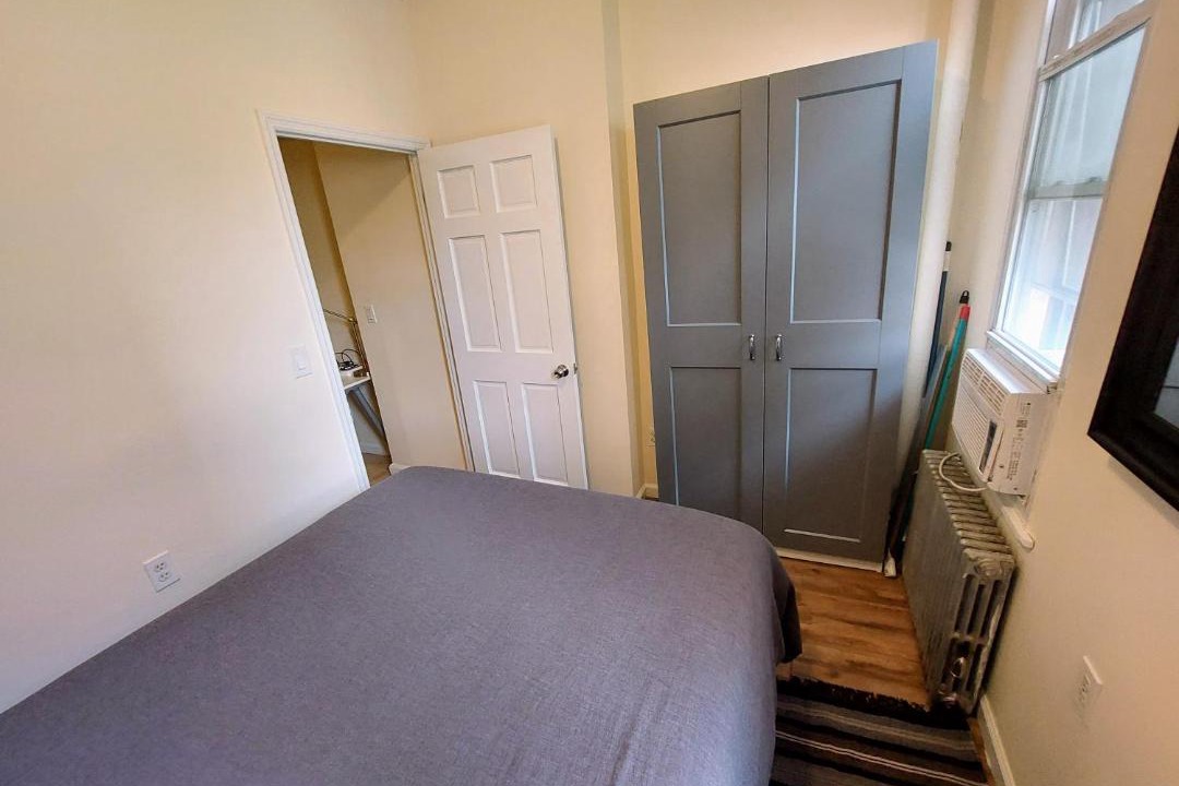 Photo of Bedroom in Chinatown