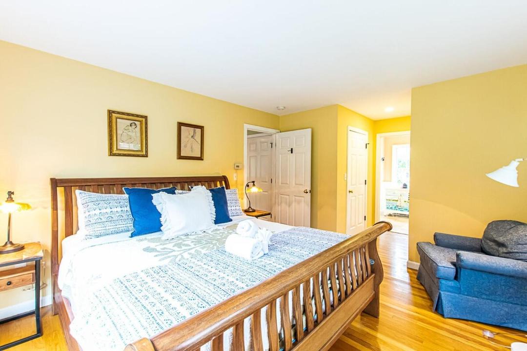 Photo of Bedroom in South Chatham