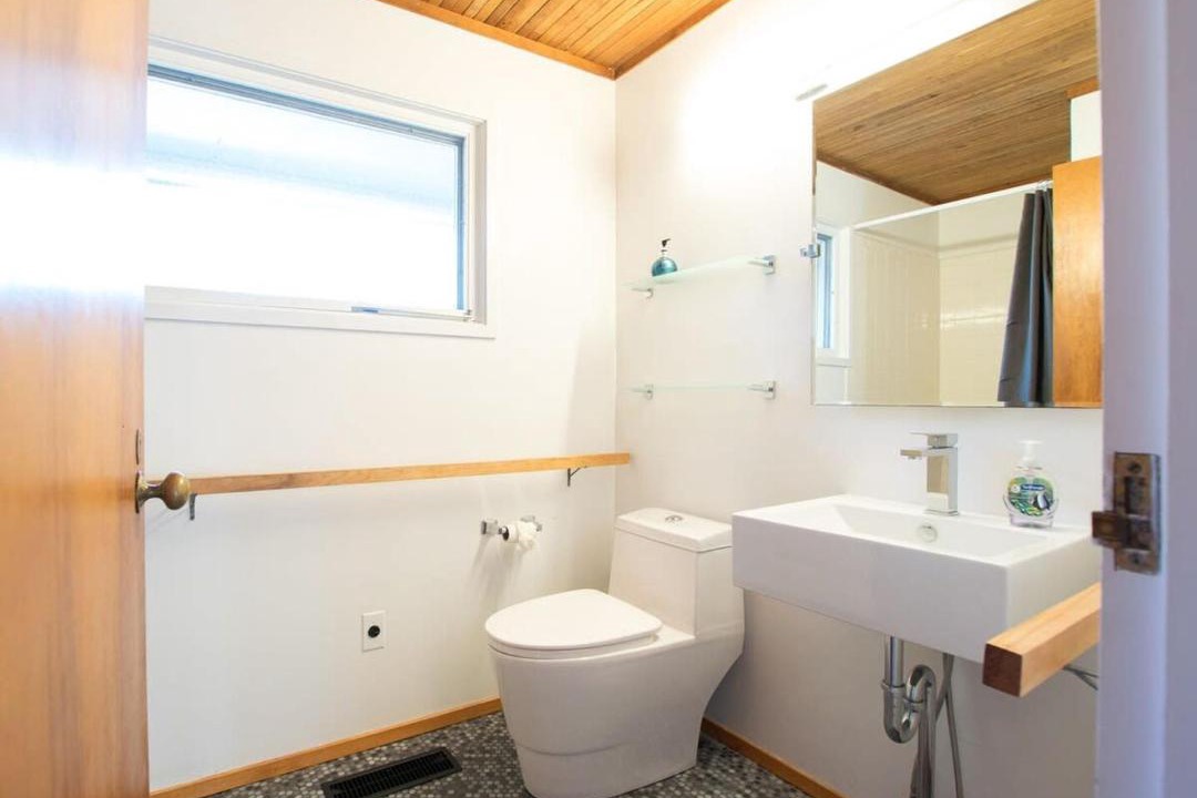 Photo of Bathroom in Wellfleet