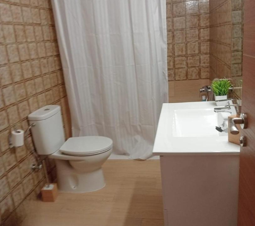 Photo of Bathroom in Pego