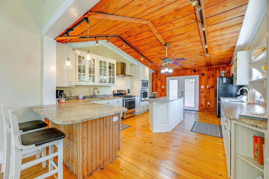 Photo of Kitchen in Willis Wharf