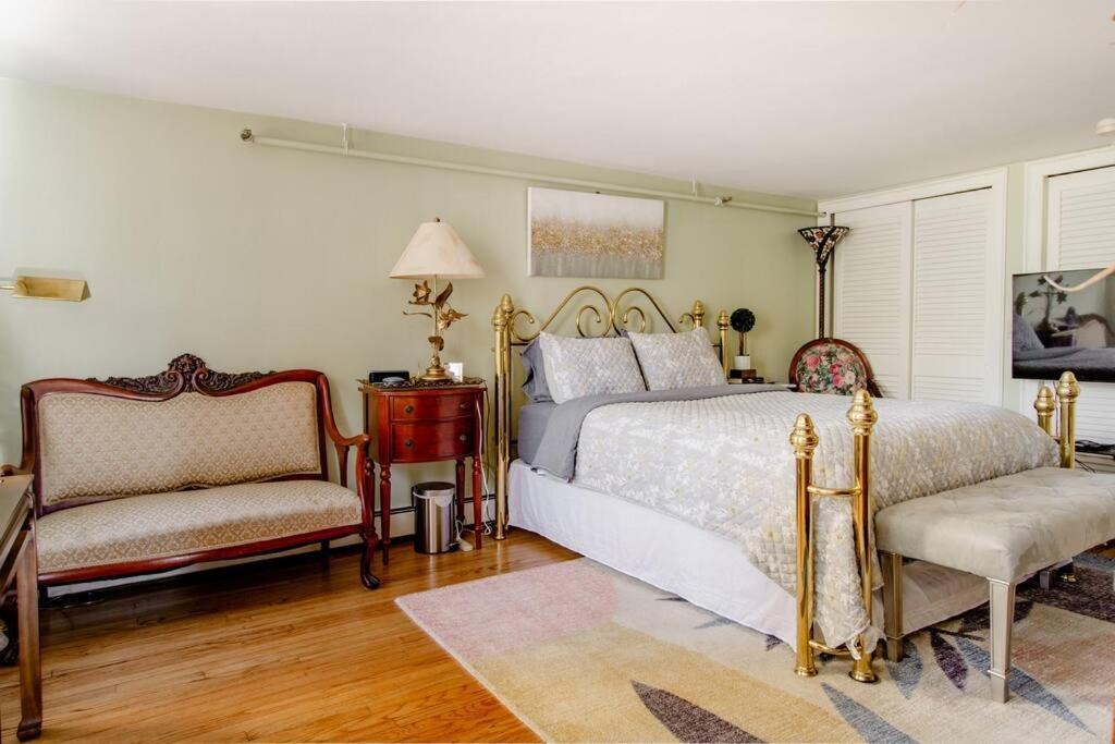 Photo of Bedroom in College Hill