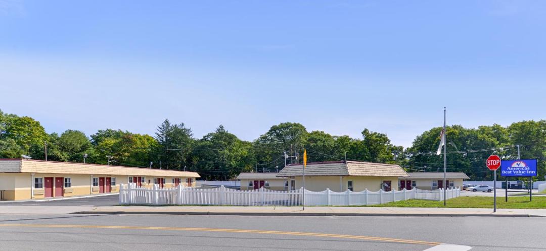 Photo of Buildings in Port Jefferson Station