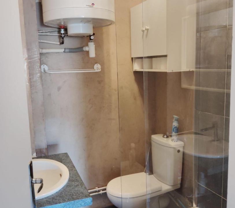 Photo of Bathroom in Avignon City Centre