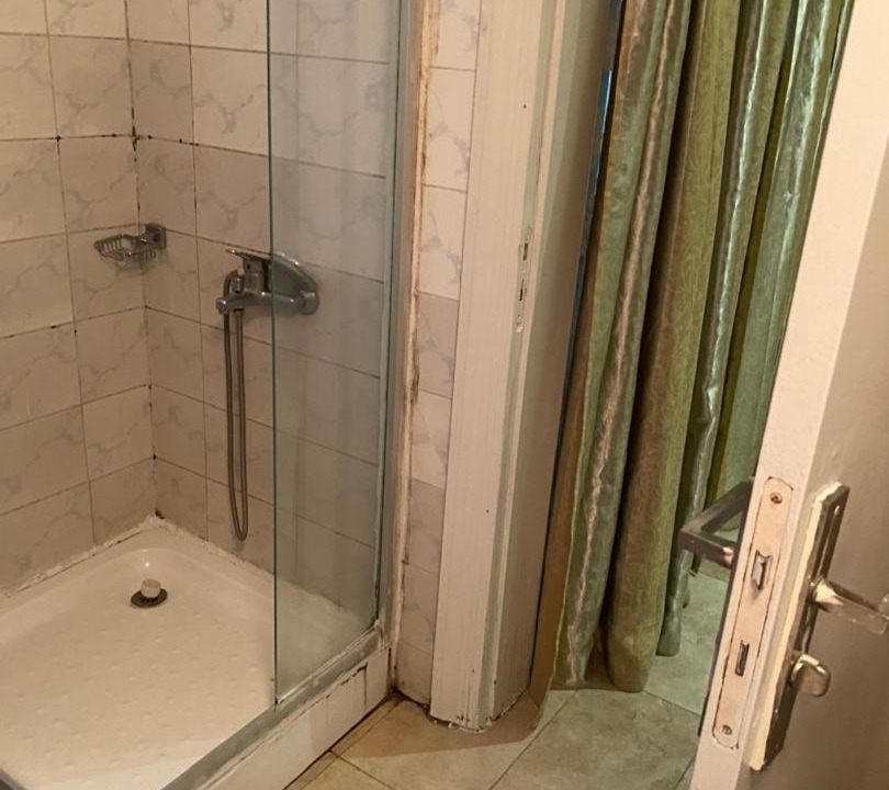 Photo of Bathroom in Pointe-Noire
