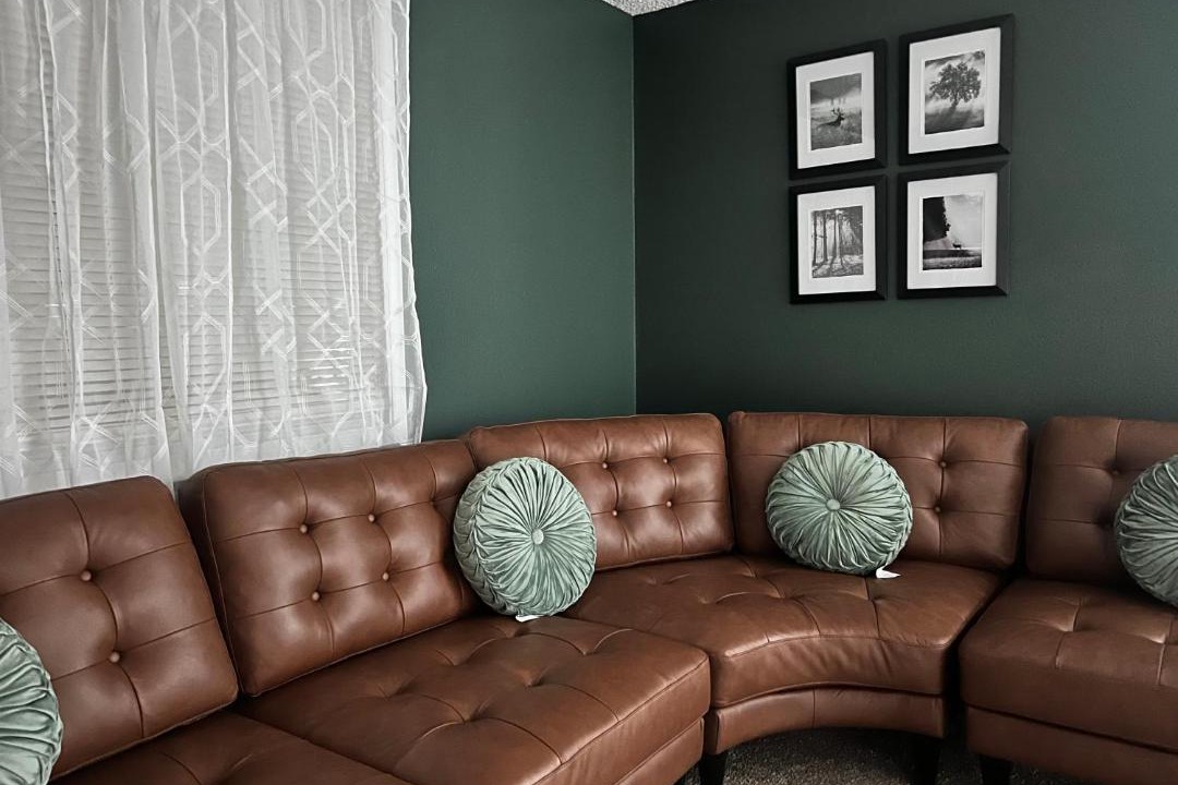 Photo of Livingroom in Fairview