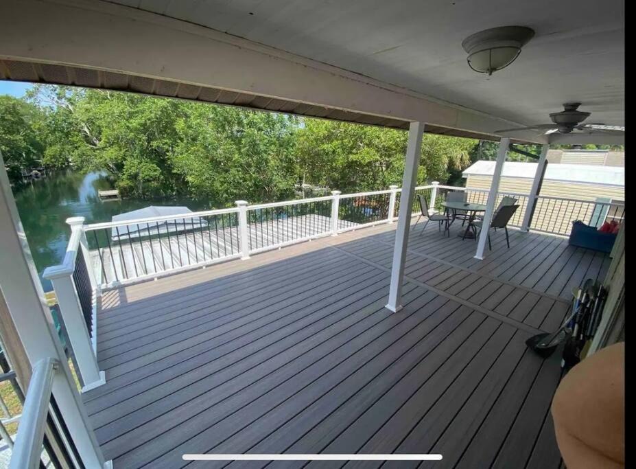 Photo of Patio Balcony in Weeki Wachee Gardens