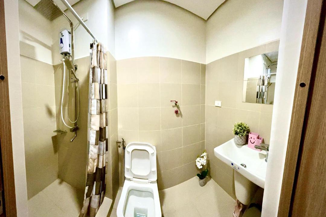 Photo of Bathroom in Legazpi Village