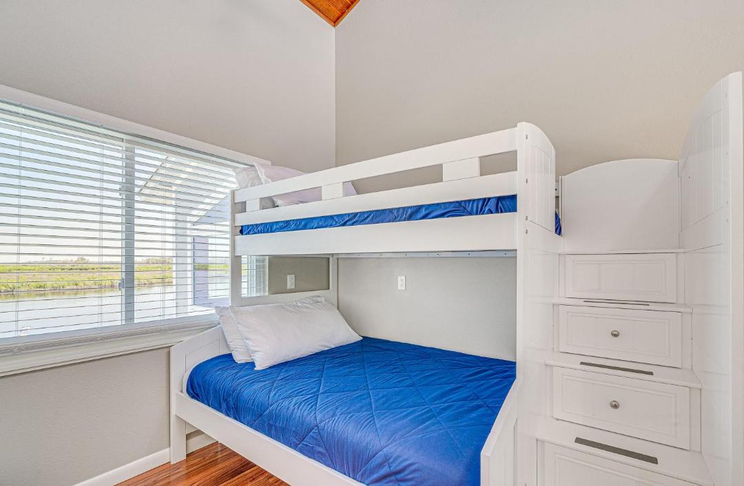 Photo of Bedroom in Dixie Shores
