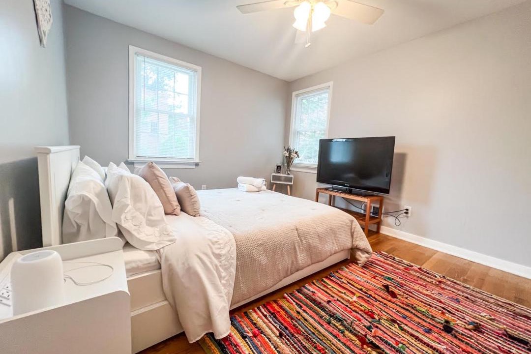 Photo of Bedroom in Museum District