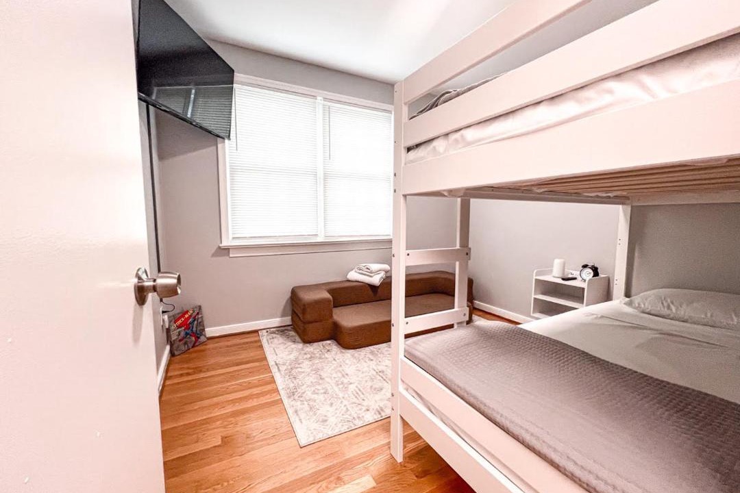 Photo of Bedroom in Museum District