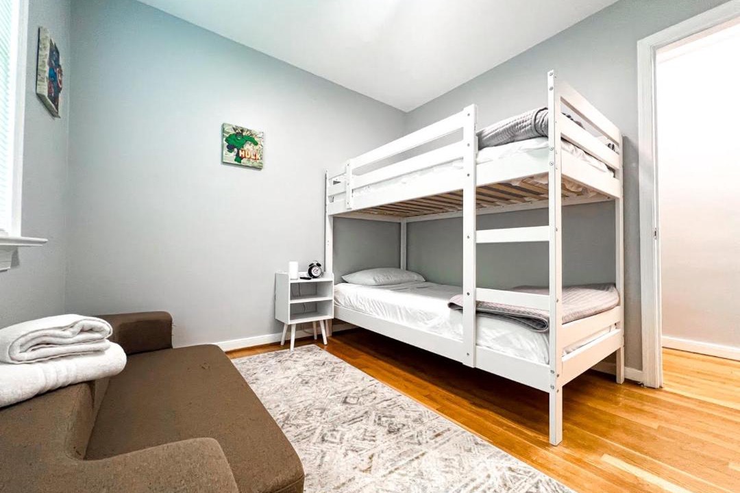 Photo of Bedroom in Museum District