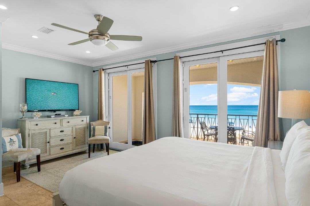 Photo of Bedroom in Frangista Beach
