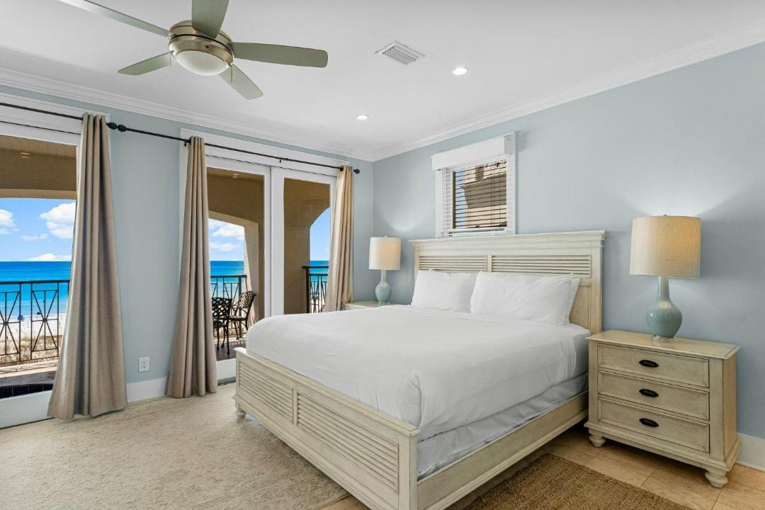 Photo of Bedroom in Frangista Beach