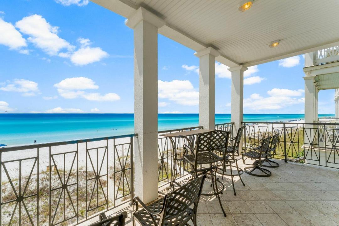 Photo of Patio Balcony in Frangista Beach