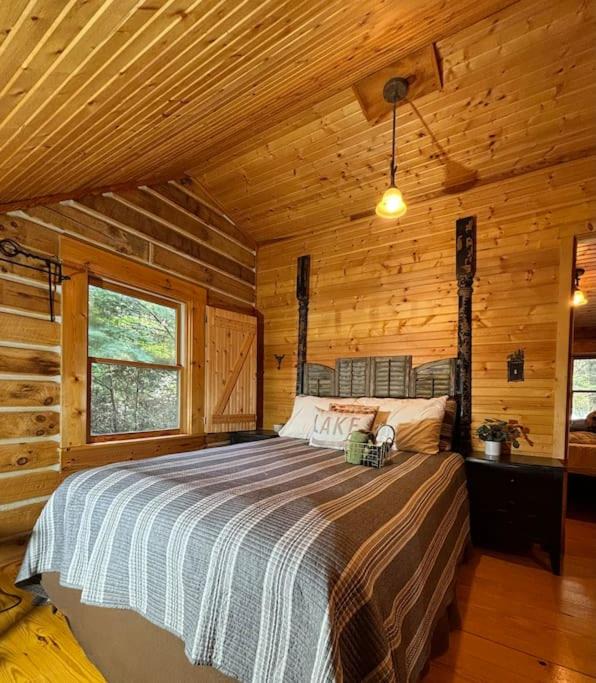 Photo of Bedroom in Birdseye