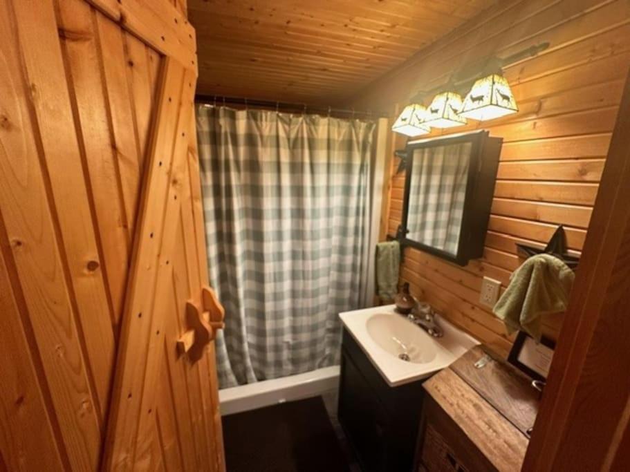 Photo of Bathroom in Birdseye