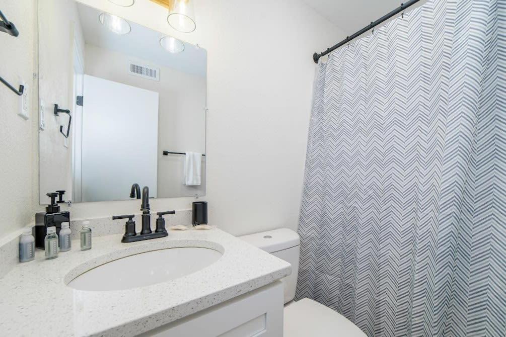 Photo of Bathroom in East Ocean View