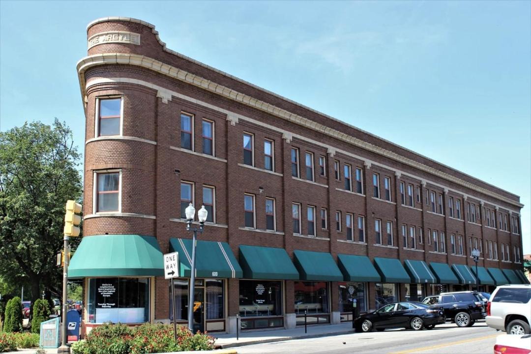 Photo of Others in Chatham-Arch