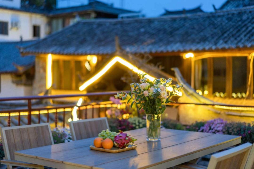 Photo of Patio Balcony in Dayan Old Town