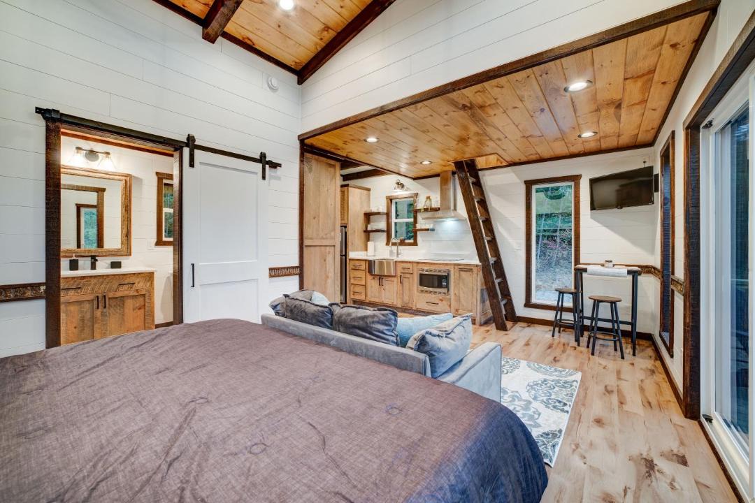 Photo of Bedroom in Morganton