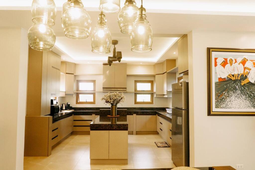 Photo of Livingroom in Catmon