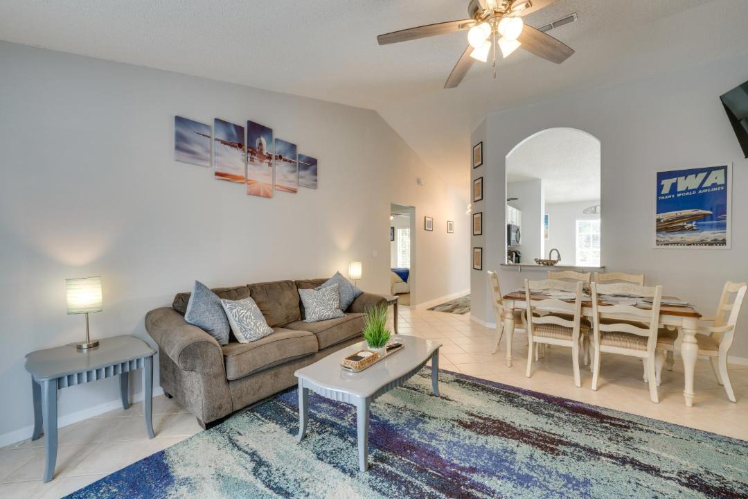 Photo of Livingroom in Sunridge Woods