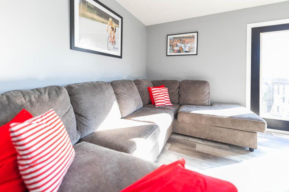 Photo of Livingroom in Bloomington