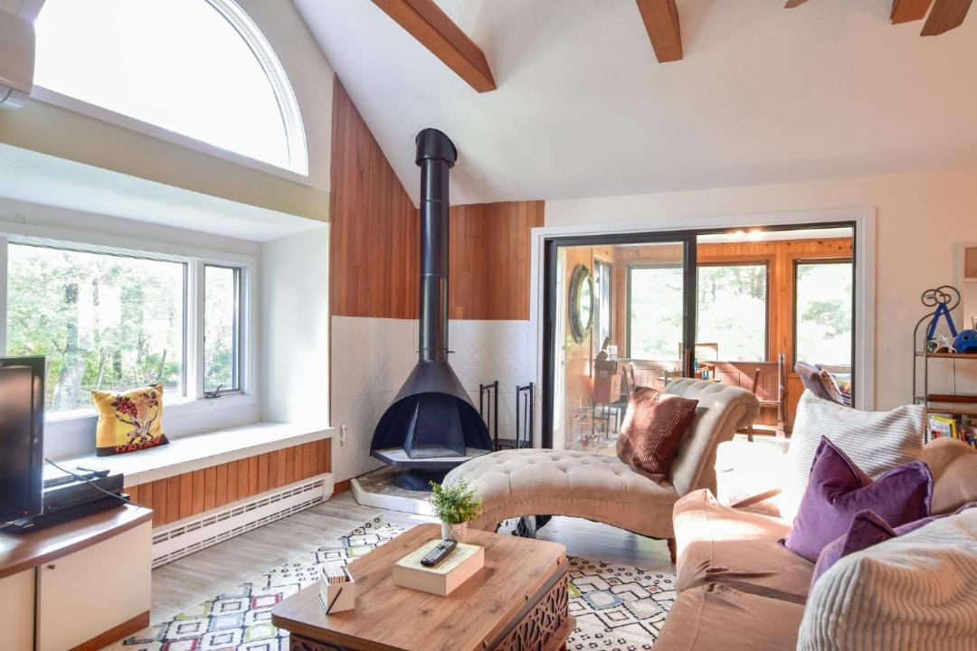 Photo of Livingroom in Centerville