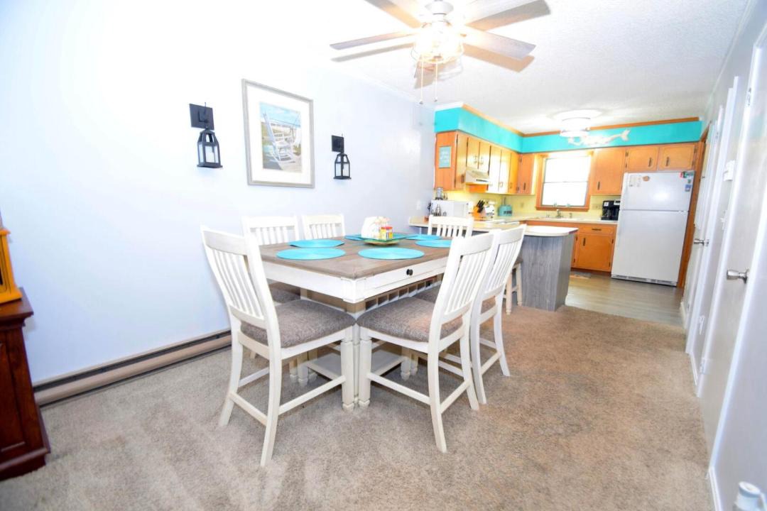 Photo of Livingroom in Caine Woods