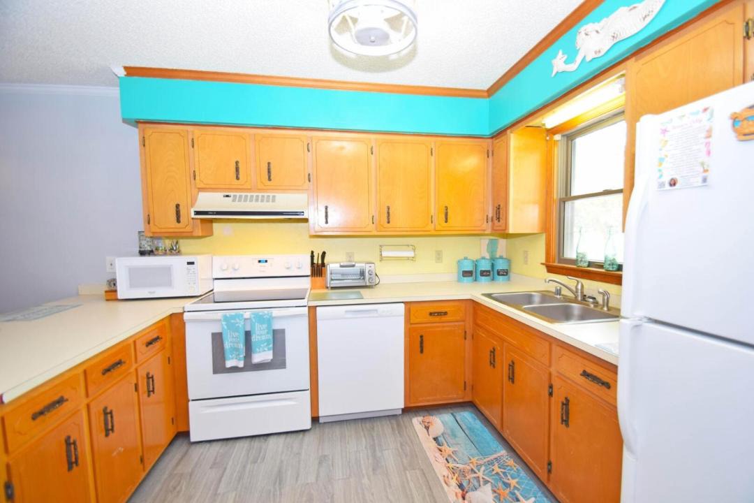 Photo of Kitchen in Caine Woods