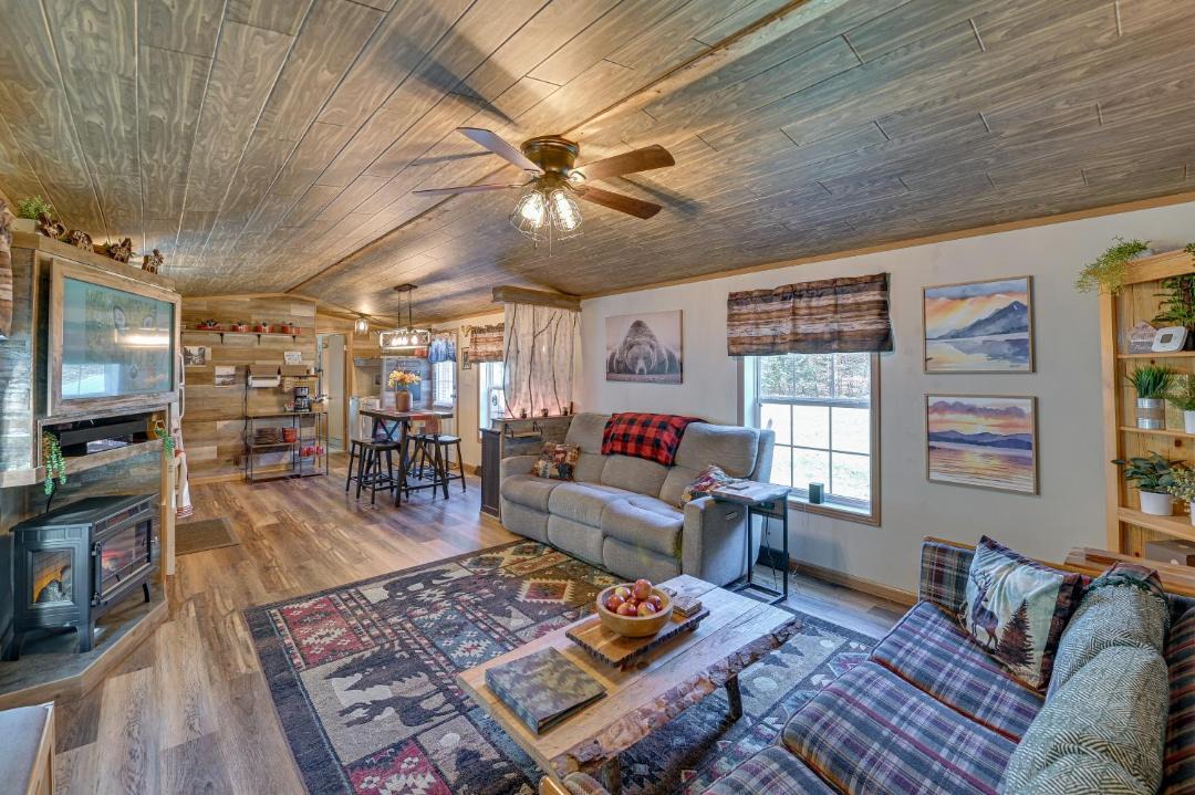 Photo of Livingroom in Northville