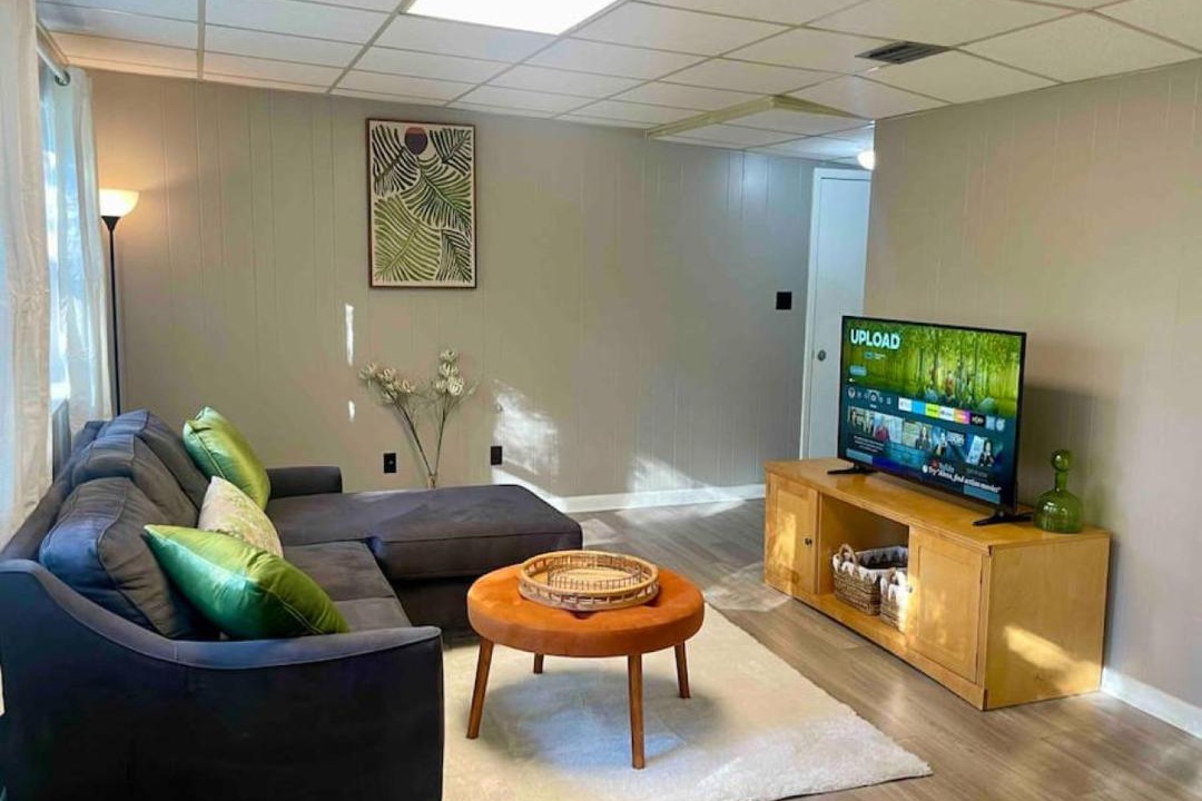 Photo of Livingroom in Tallahassee