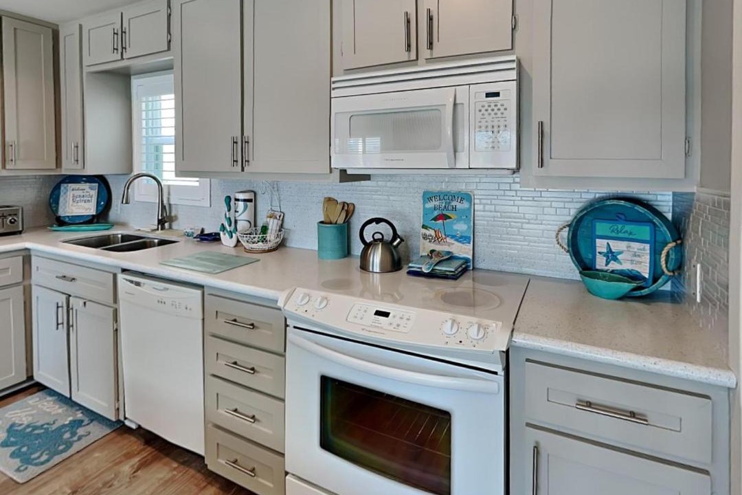 Photo of Kitchen in Pirates Beach