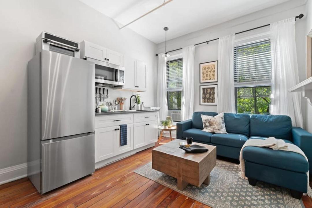 Photo of Livingroom in Central Park North