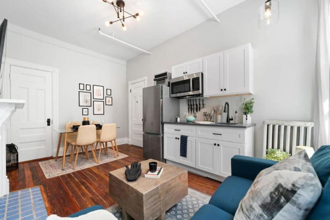 Photo of Livingroom in Central Park North