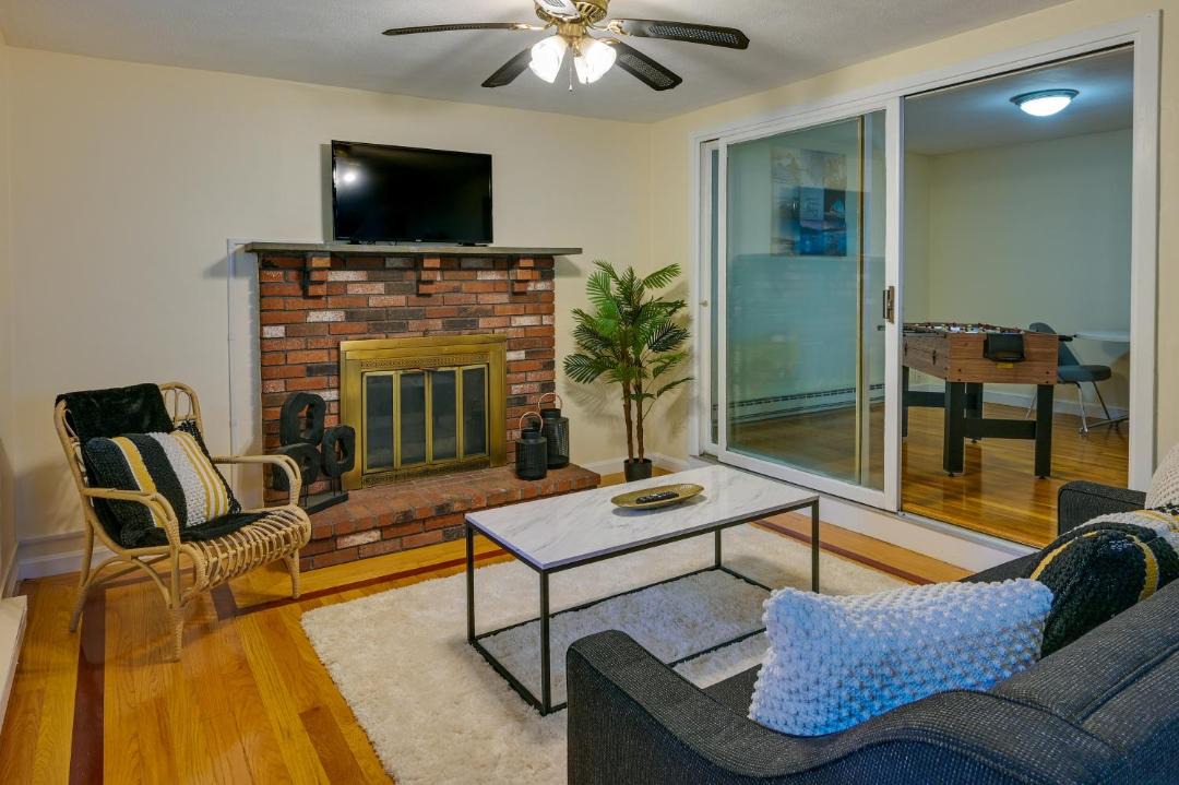 Photo of Livingroom in Fairmount Hill