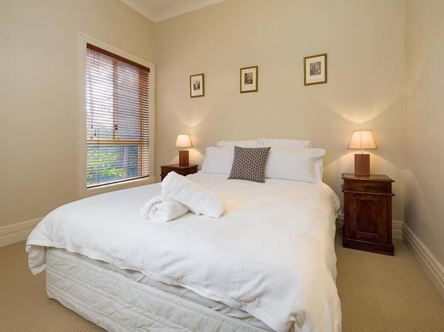 Photo of Bedroom in East Albury