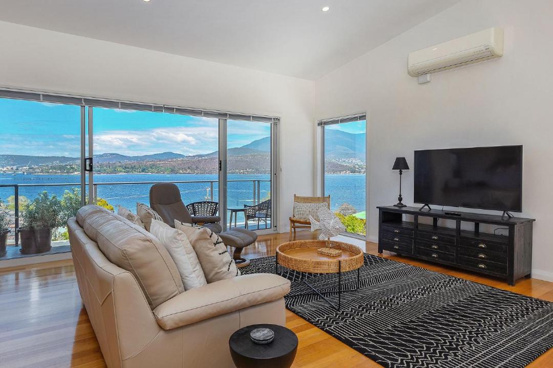 Photo of Livingroom in Lindisfarne