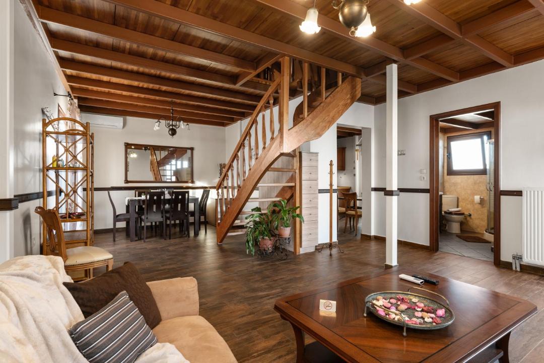 Photo of Livingroom in Aigaleo