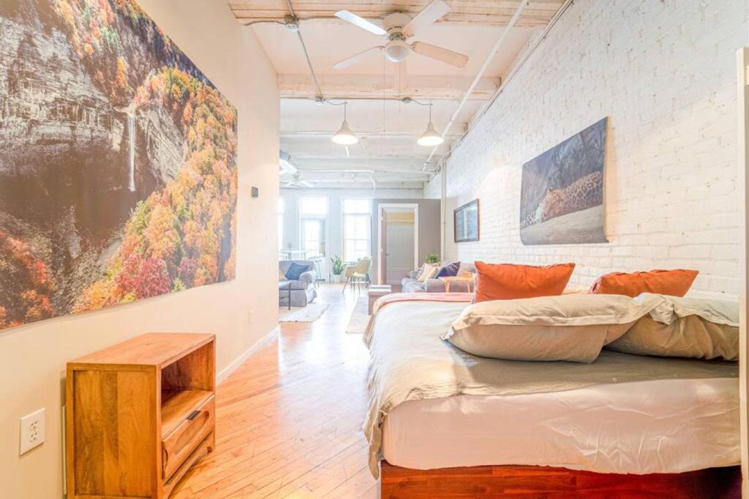 Photo of Livingroom in Binghamton