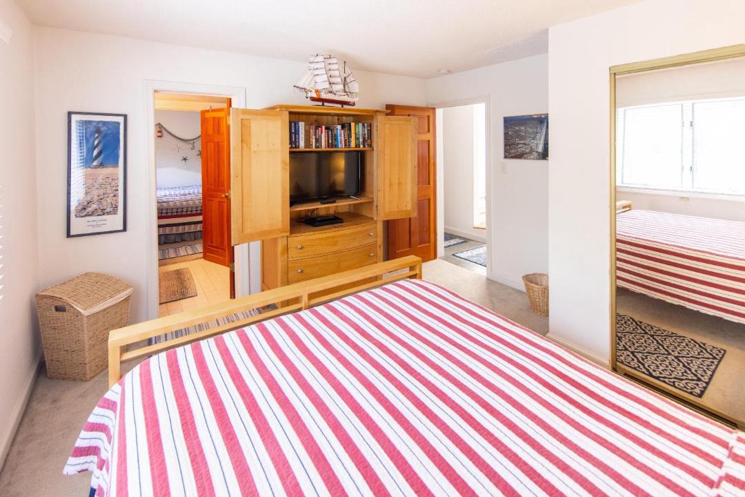 Photo of Bedroom in Northeast Virginia Beach