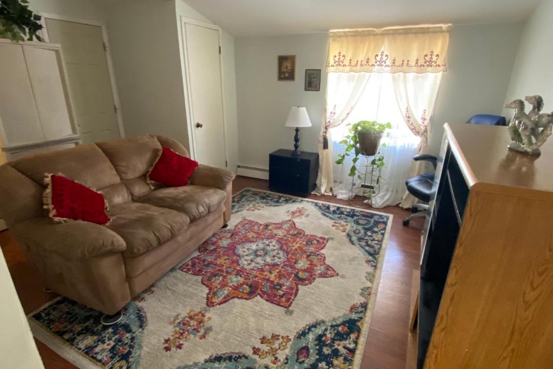 Photo of Livingroom in North Bellport