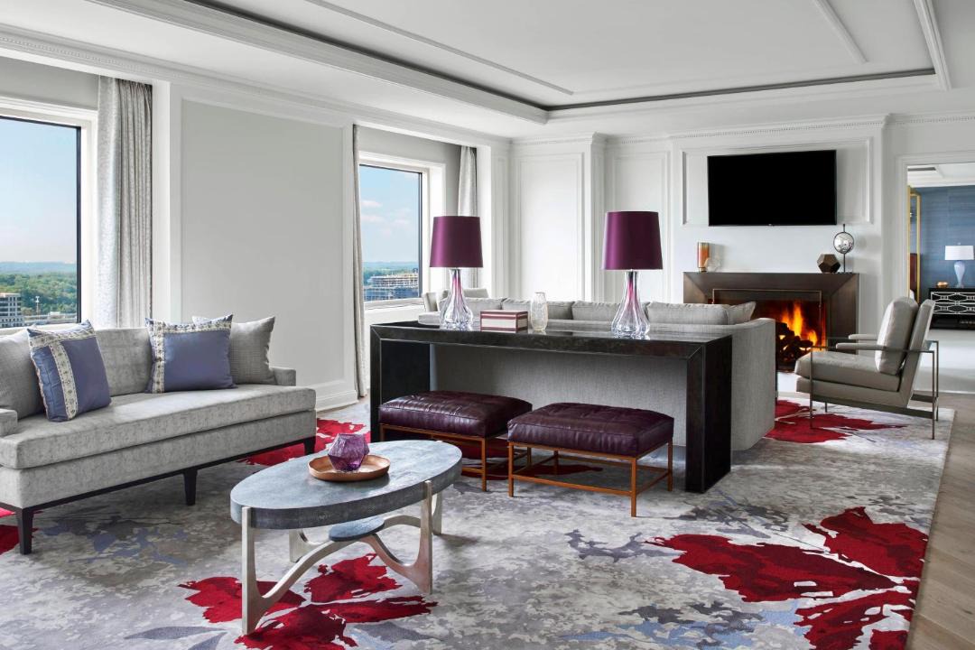 Photo of Livingroom in McLean